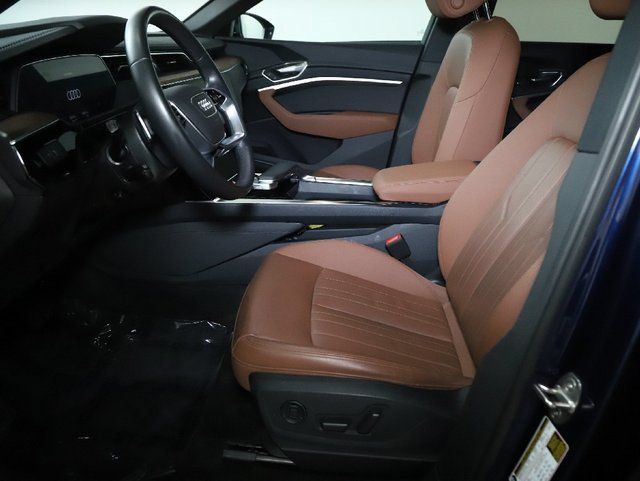 Used 2022 Audi e-tron Premium AWD/4WD image 22
