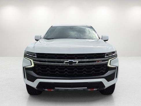 Used 2021 Chevrolet Suburban Z71 w/ Rear Media and Nav Package AWD/4WD image 2