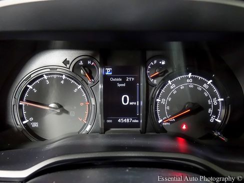 Used 2024 Toyota 4Runner SR5 Premium image 13