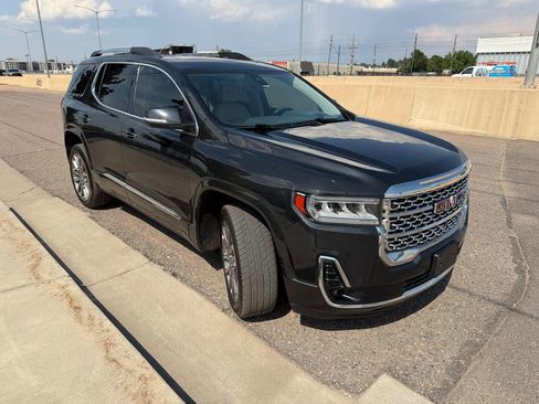 Used 2020 GMC Acadia Denali w/ Technology Package AWD/4WD image 4