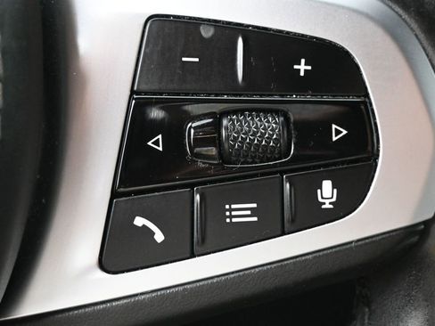 Used 2019 BMW X5 xDrive40i w/ M Sport Package AWD/4WD image 18