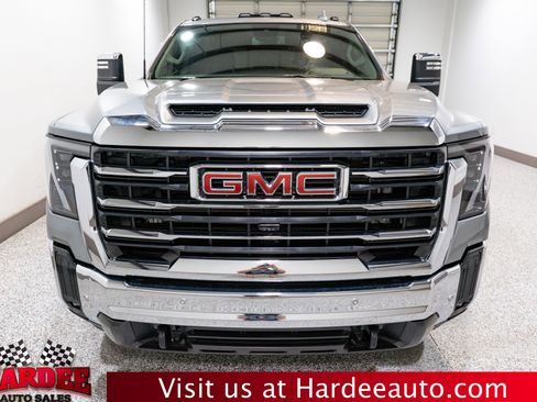 Used 2025 GMC Sierra 2500 SLT w/ SLT Premium Package image 7