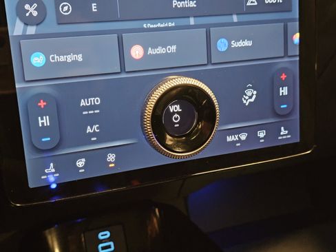 Used 2022 Ford Mustang Mach-E Premium image 25