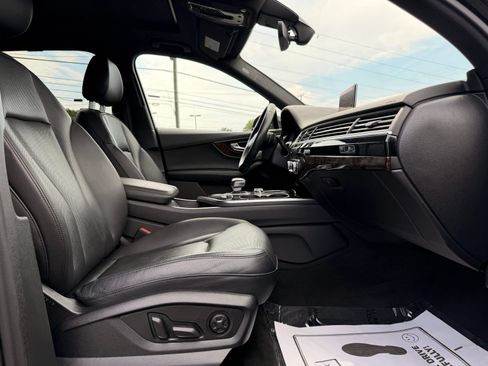 Used 2019 Audi Q7 3.0T Prestige w/ Prestige Package AWD/4WD image 37