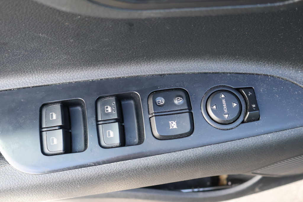 Used 2023 Kia Rio S w/ Technology Package FWD image 13