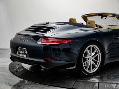 Used 2015 Porsche 911 Carrera S image 18
