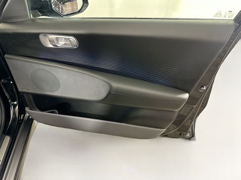 Used 2023 Hyundai Ioniq 6 Limited AWD/4WD image 32