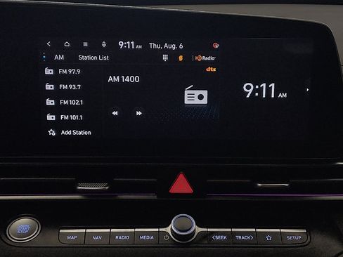 Used 2024 Hyundai Elantra SEL w/ Convenience Package FWD image 25