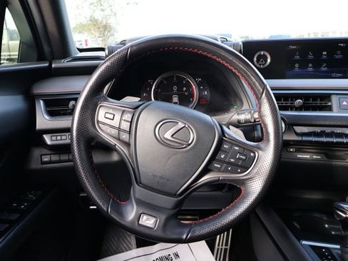 Used 2021 Lexus UX 200 F Sport image 11