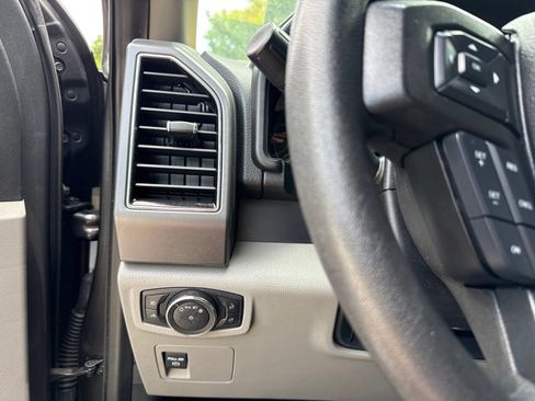 Used 2020 Ford F150 XLT AWD/4WD image 23