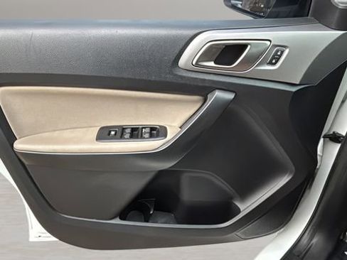 Used 2019 Ford Ranger XLT w/ FX4 Off-Road Package image 17