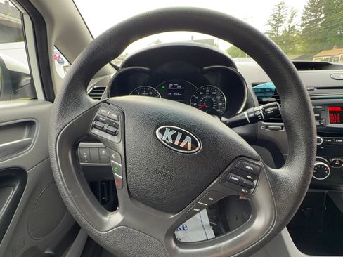 Used 2018 Kia Forte LX FWD image 21