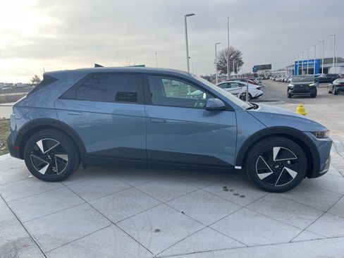 New 2026 Hyundai Ioniq 5 SEL image 6
