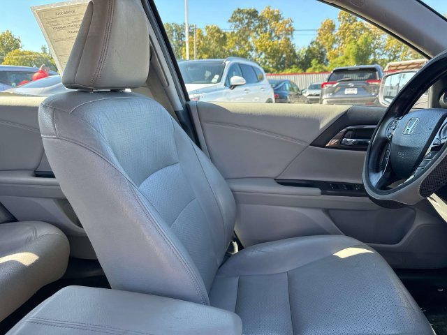 Used 2017 Honda Accord EX-L image 13