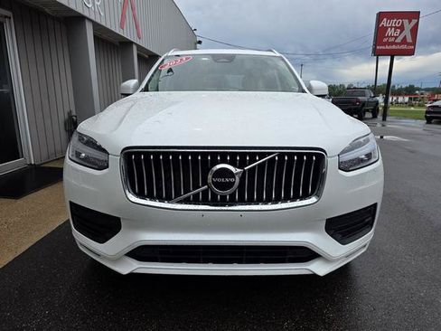 Used 2023 Volvo XC90 B5 Core AWD/4WD image 3