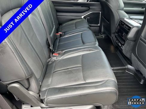 Used 2022 Jeep Wagoneer Series II AWD/4WD image 22