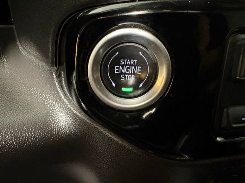 Used 2024 Chevrolet Silverado 1500 LT Trail Boss w/ Convenience Package II AWD/4WD image 31