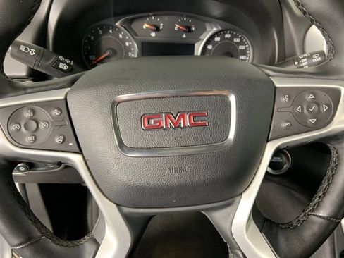 Used 2024 GMC Terrain SLT FWD image 32