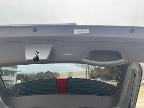 Used 2025 Hyundai Kona SEL image 24