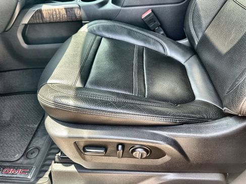 Used 2021 GMC Sierra 1500 Denali w/ Denali Ultimate Package AWD/4WD image 25