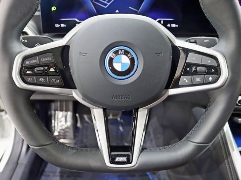 Used 2025 BMW i4 xDrive40i w/ M Sport Package image 15