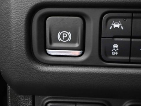 Used 2021 Chevrolet Tahoe Premier w/ Premium Package AWD/4WD image 14
