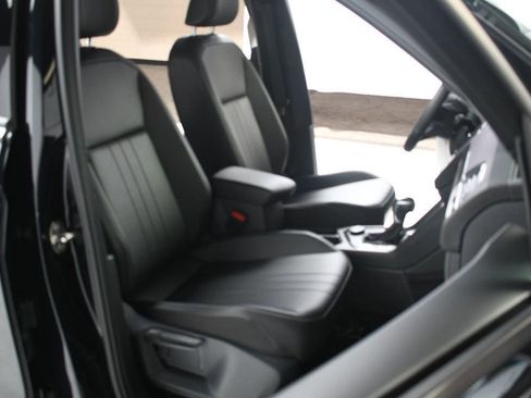 Used 2022 Volkswagen Tiguan SE R-Line image 31