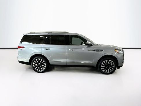 Used 2023 Lincoln Navigator Black Label AWD/4WD image 4