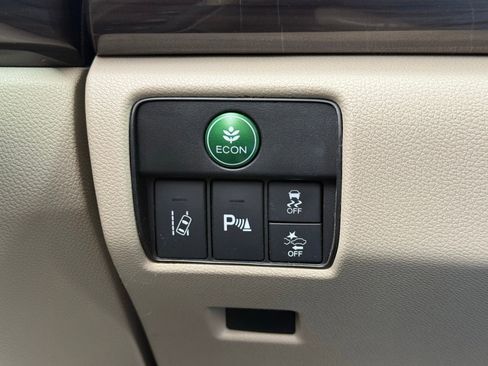 Used 2016 Honda Accord Touring image 24