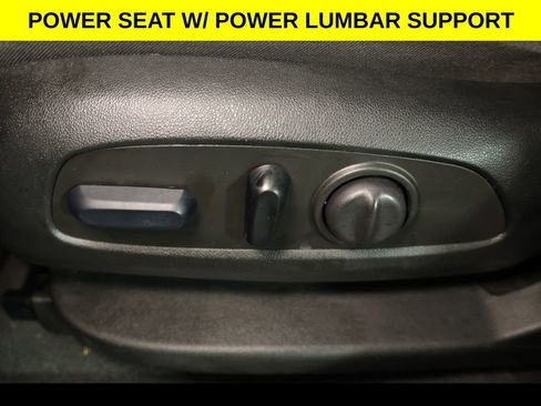 Used 2023 GMC Acadia SLE w/ Driver Convenience Package image 8