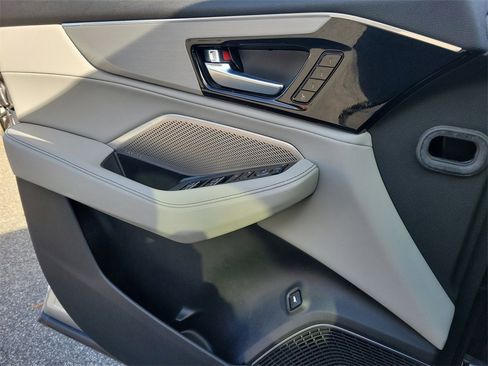 Certified 2023 Acura MDX SH-AWD w/ Technology Package image 23