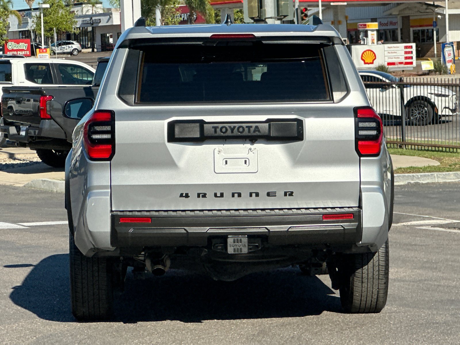 Used 2025 Toyota 4Runner SR5 AWD/4WD image 4