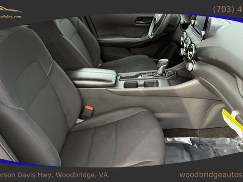 Used 2024 Nissan Sentra S image 11
