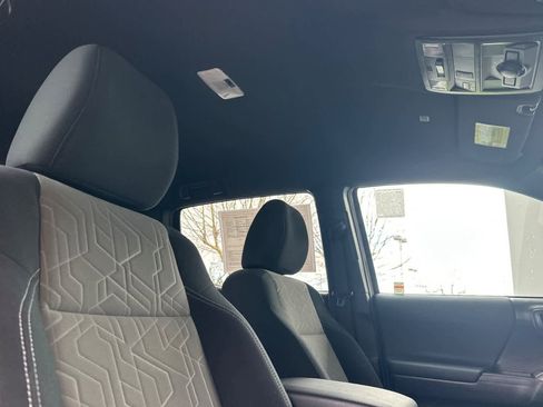 Certified 2023 Toyota Tacoma TRD Off-Road image 17