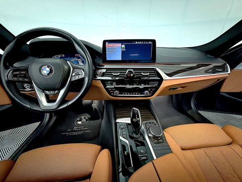 Certified 2023 BMW 530i xDrive 530i xDrive w/ Premium Package image 17