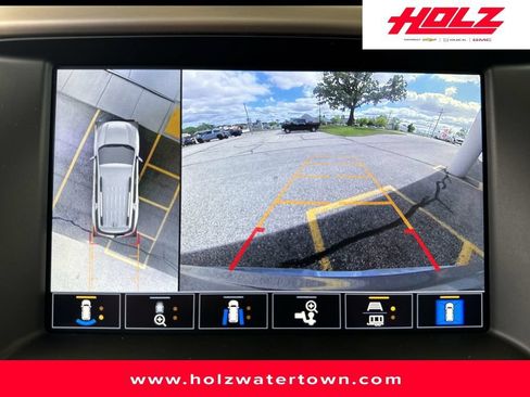 Used 2023 GMC Acadia Denali w/ Denali Ultimate Package AWD/4WD image 15