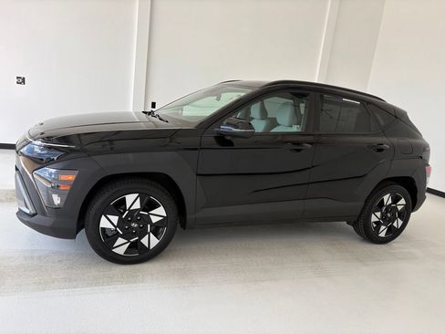 Used 2024 Hyundai Kona SEL FWD image 14