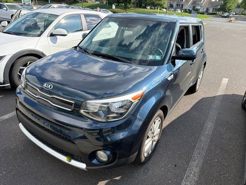 Used 2018 Kia Soul + w/ Audio Package FWD image 2