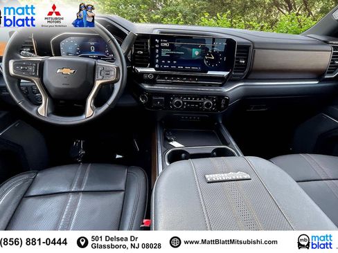 Used 2024 Chevrolet Silverado 2500 High Country image 17