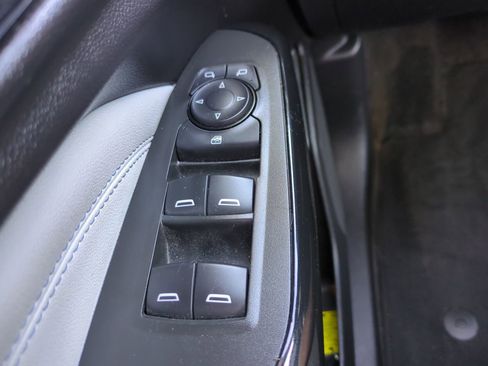 Certified 2025 Chevrolet Trax LT w/ Driver Confidence Package FWD image 23