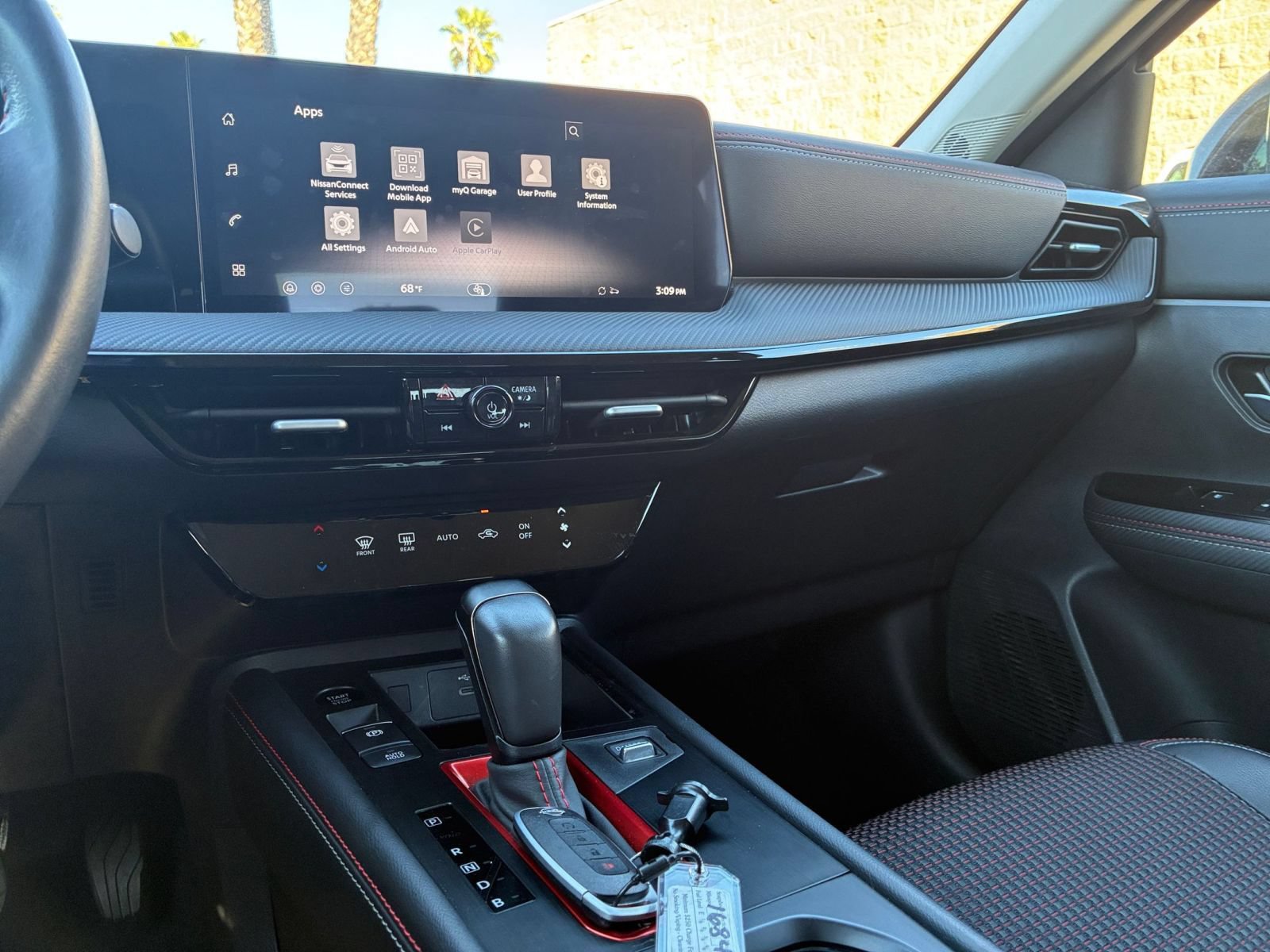 Used 2026 Nissan Kicks SR FWD image 16