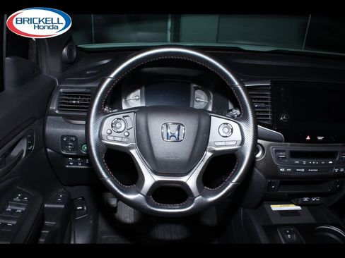 Used 2023 Honda Passport TrailSport image 16