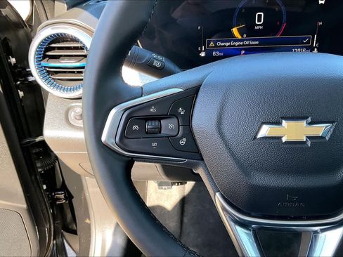 Used 2026 Chevrolet Trax LT w/ Driver Confidence Package FWD image 23