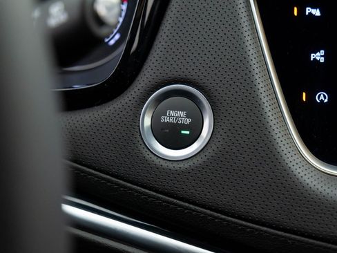 New 2025 Cadillac XT5 Premium Luxury image 19