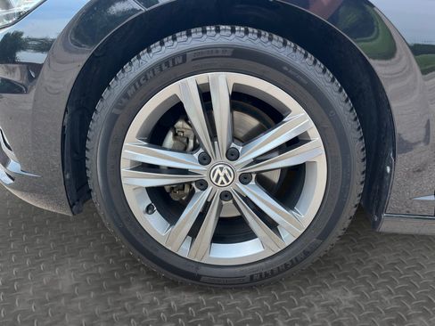 Used 2020 Volkswagen Jetta R-Line FWD image 14