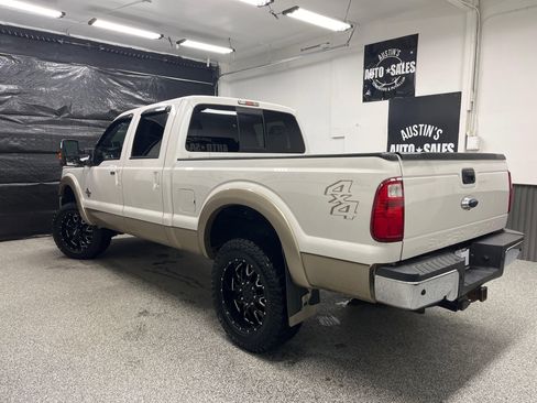 Used 2013 Ford F250 Lariat w/ Chrome Pkg image 8