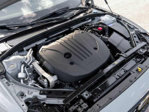 Used 2024 Volvo S60 B5 Core FWD image 58