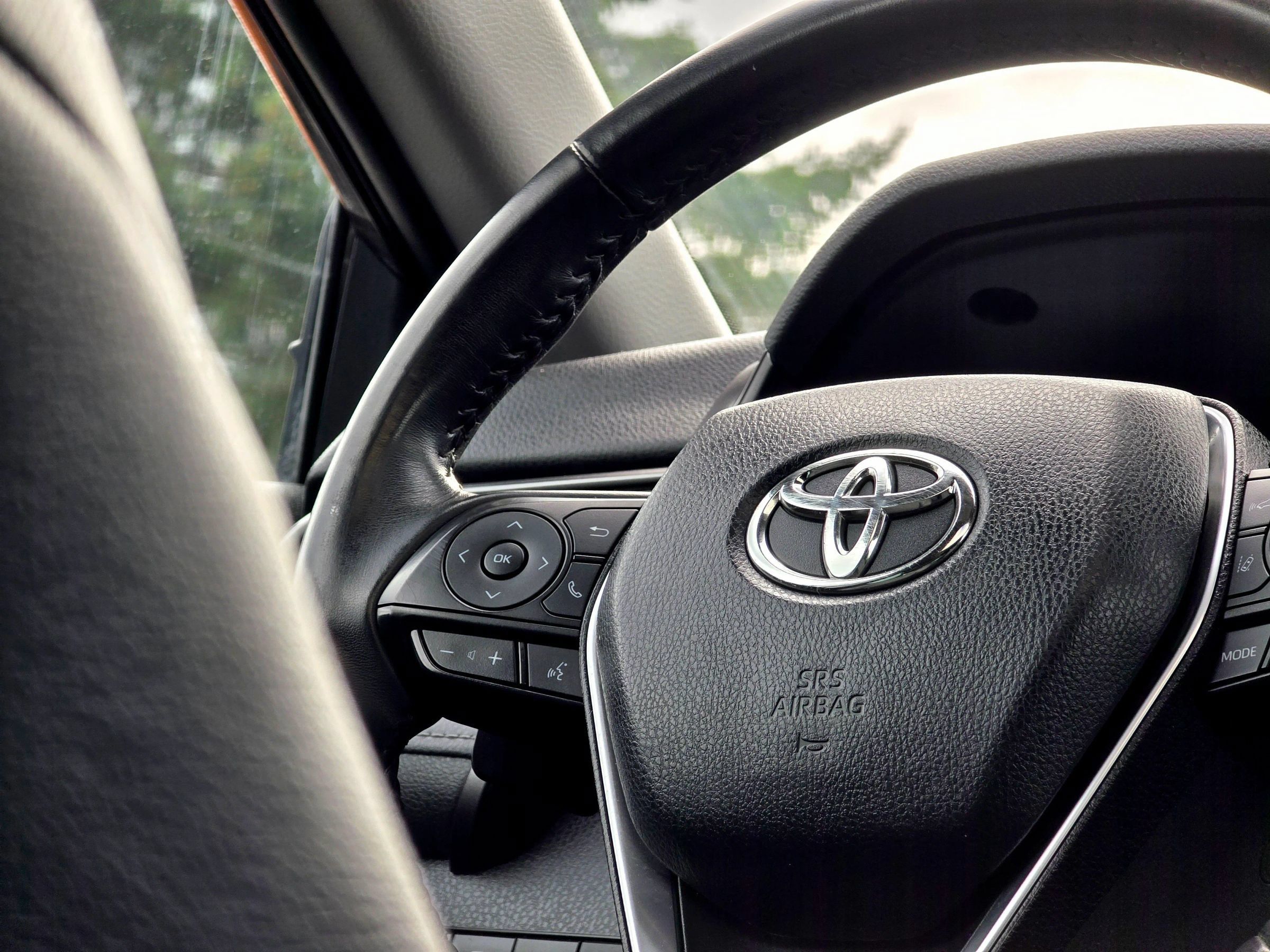 Used 2019 Toyota Camry SE w/ Audio Package FWD image 23