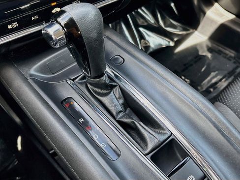 Used 2020 Honda HR-V EX image 16