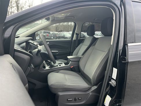 Used 2018 Ford Escape SE image 15